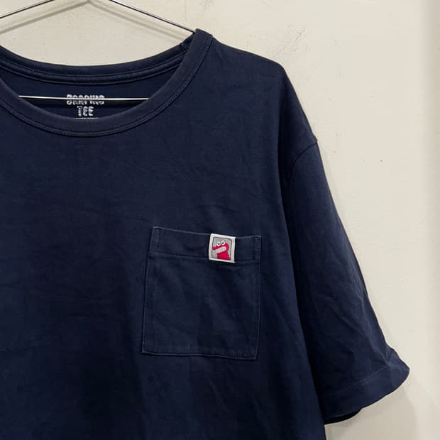 BRAPHIC TEE 초코비 자수 포켓 절개 반팔티