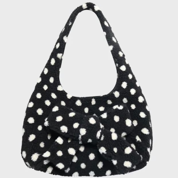 시오 서울 도트 플러피 숄더백 구해요