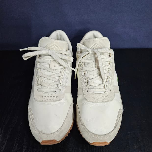 라코스테 아이보리컬러 남성 260 스니커즈 