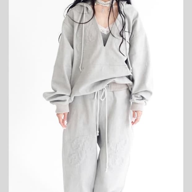 샵페어리 embroidery hoodie grey