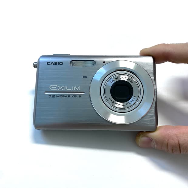 카시오 엑슬림 EX-Z75 디지털 카메라