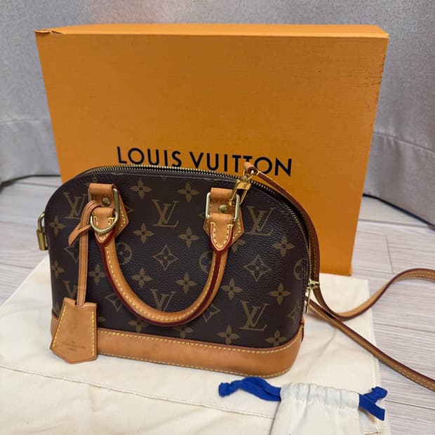 루이비통 알마 BB 모노그램 백 가방