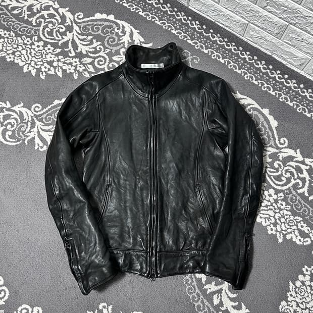 Civilized 스티어하이드 하이넥 레더 자켓