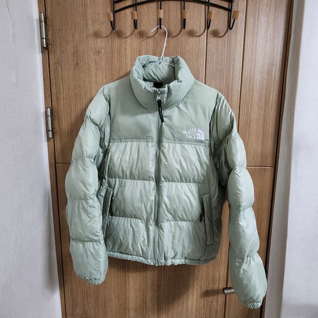 (95)여성 노스페이스 눕시 온볼 패딩 점퍼 페일그린