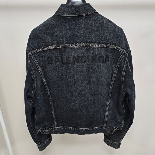 발렌시아가 백로고 흑청 데님 자켓 48사이즈 105 판매