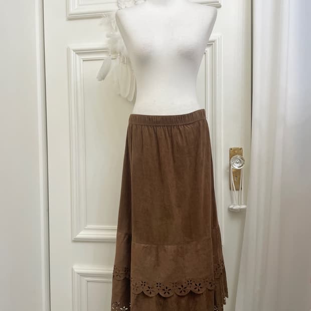 brown suade under lace point banding ski