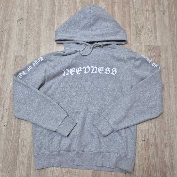 NEEDNESS 니드니스 빅로고 후드티