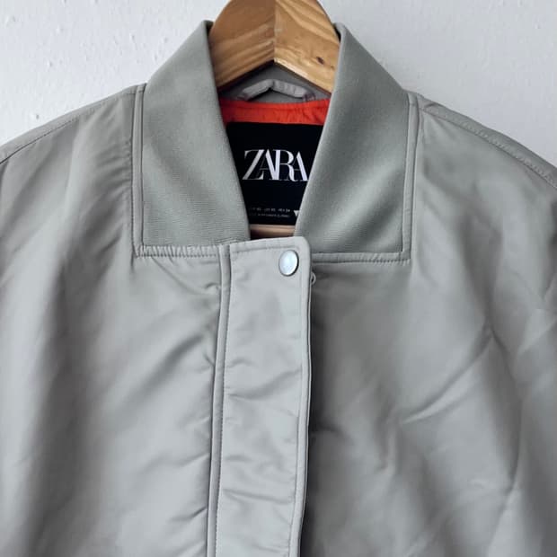 자라 Zara 여성 크롭경량점퍼 XS사이즈