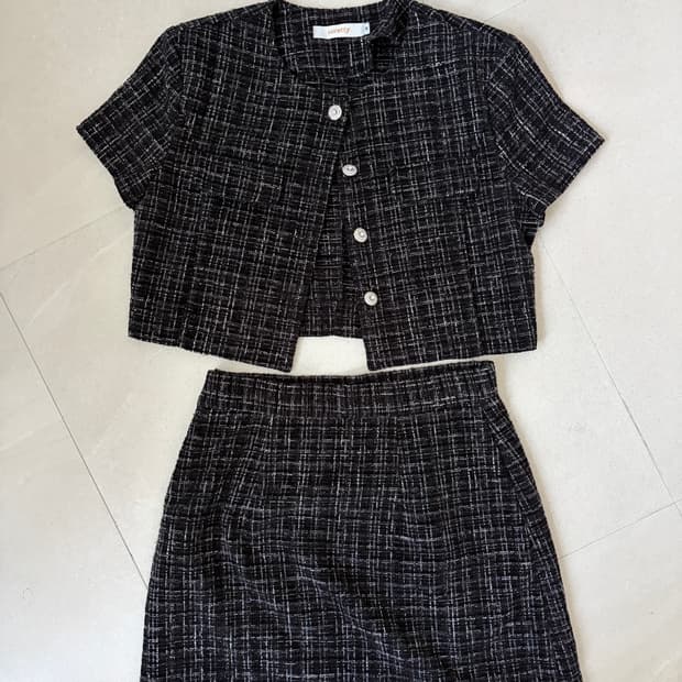 큐리티 트위드 셋업