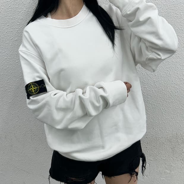 스톤아일랜드 사이드와펜 화이트 맨투맨