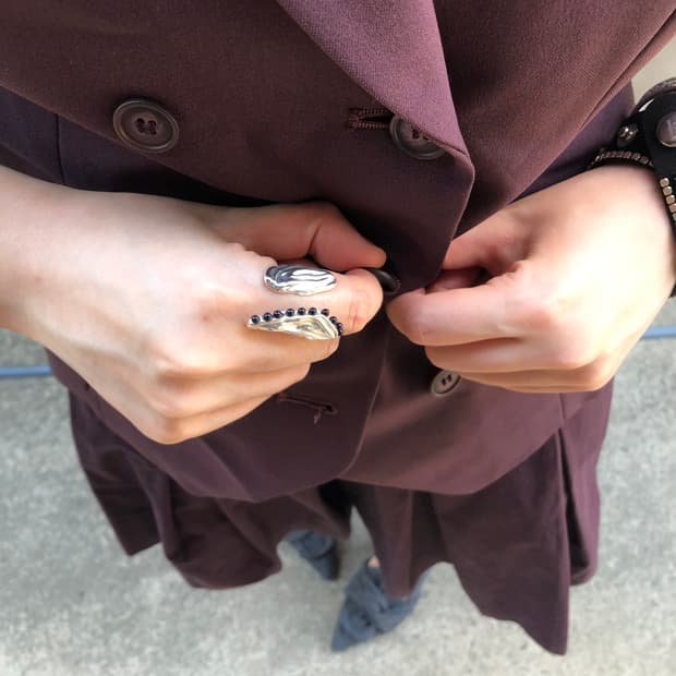 black pearl ring
