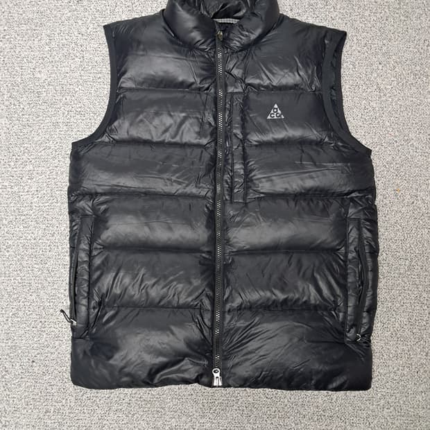 나이키acg 패딩조끼