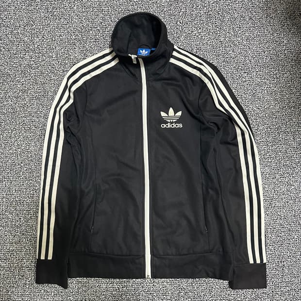 아디다스 삼선 트랙탑 블랙 유로파 져지