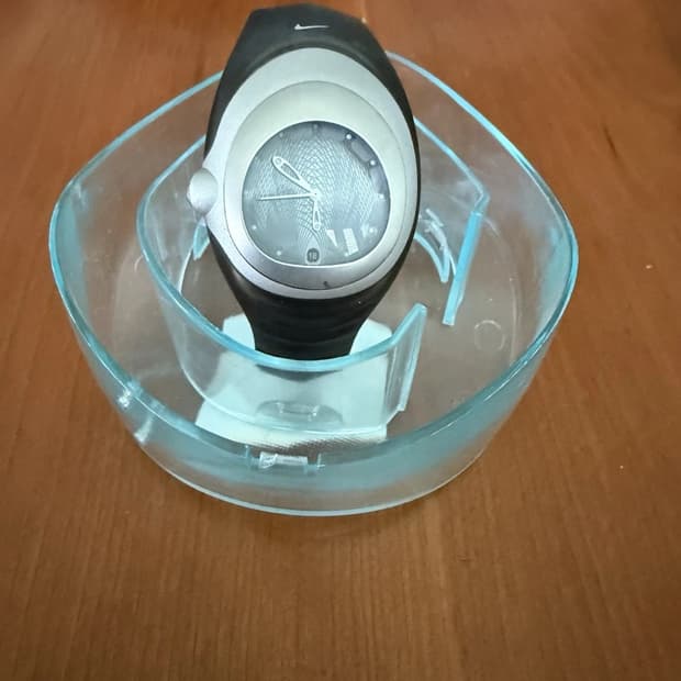 나이키 트라이액스 아날로그 슈퍼 워치