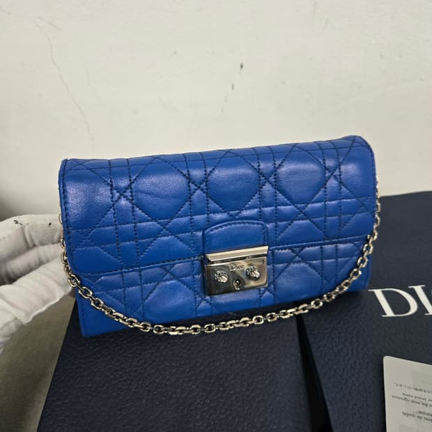 [보증서 정품] 디올 까나쥬 체인 장지갑