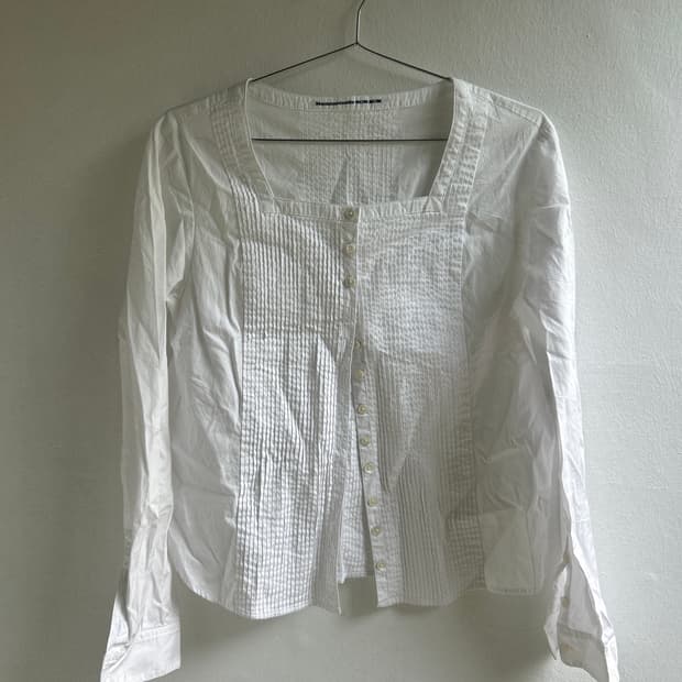 스퀘어넥 블라우스 