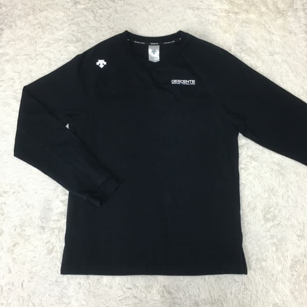 데상트 여성 롱슬리브 DD08