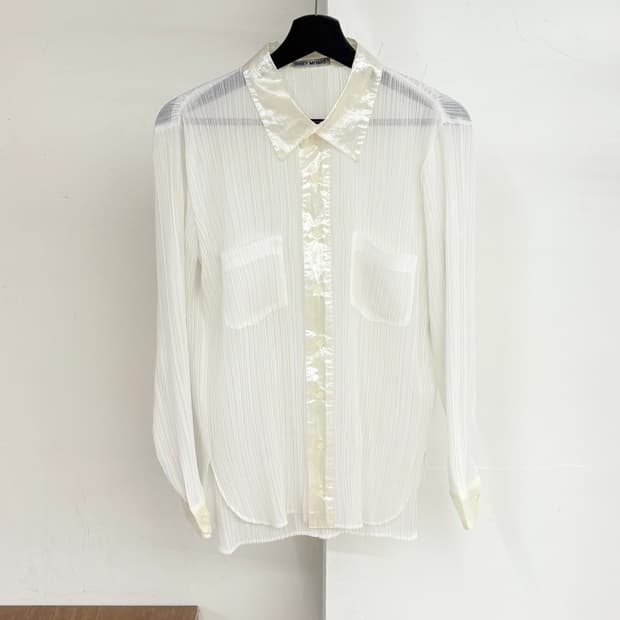 이세이 미야케 화이트 플리츠 더블포켓 셔츠