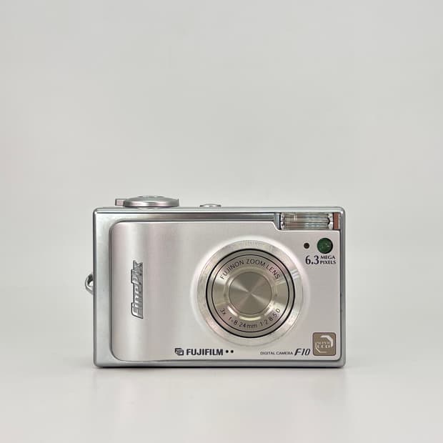 후지필름 파인픽스 FUJIFILM FinePix F10 실버