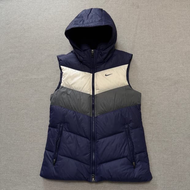 나이키 스몰스우시 패딩 조끼