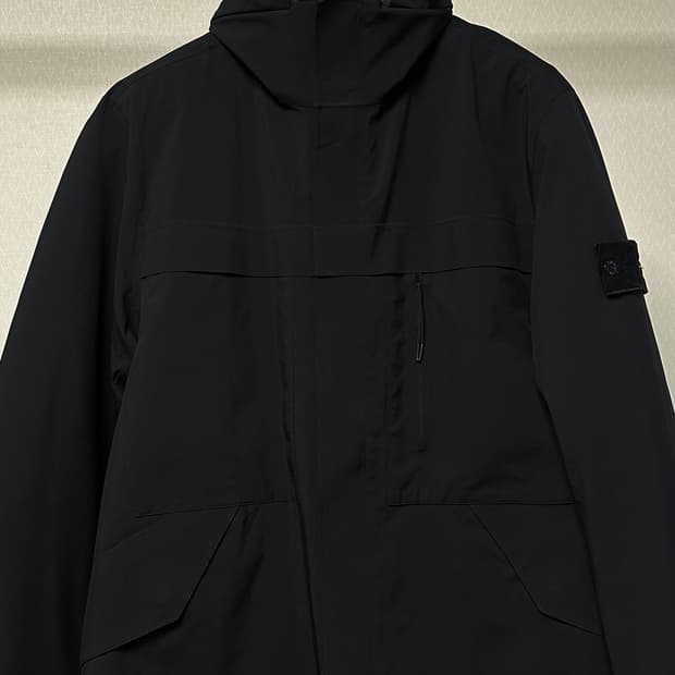 스톤아일랜드 탱크쉴드 고스트피스 패딩 XL(105-110)