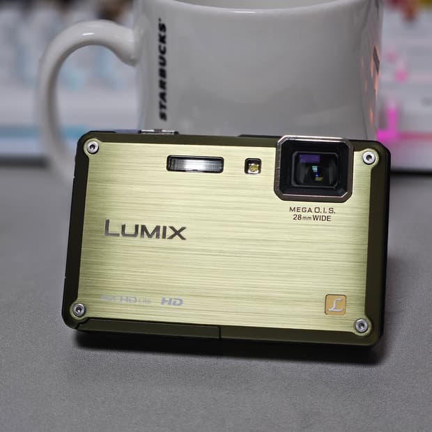 파나소닉 루믹스 FT1 라임 빈티지 디카