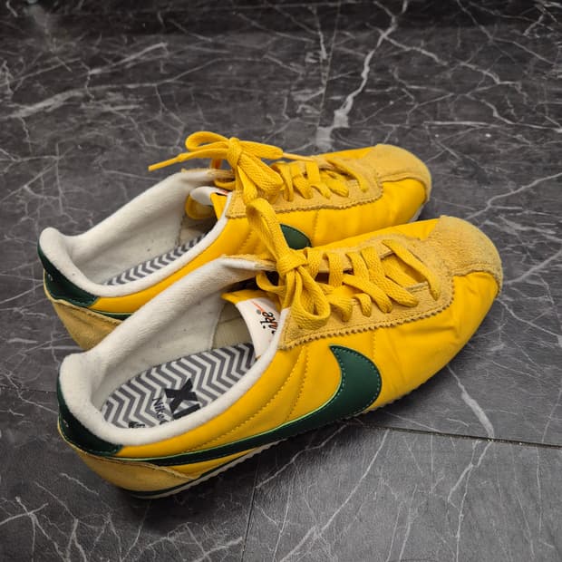 Nike Cortez 클래식 나일론 프리미엄 옐로우