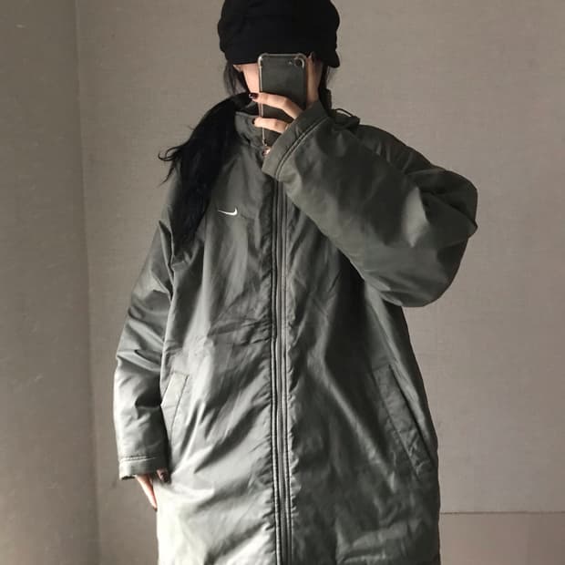 나이키 00s 카키 빅로고 패딩