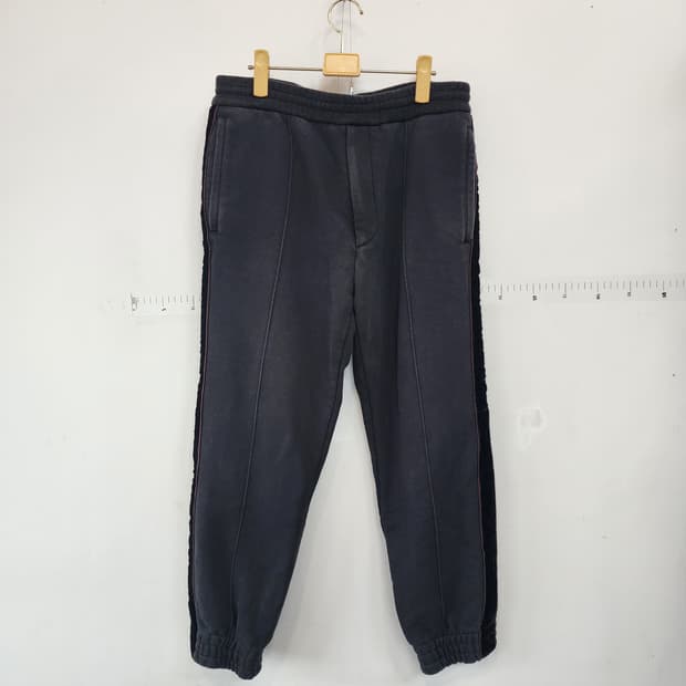 솔리드옴므 블랙 사이드라인 트레이닝 바지