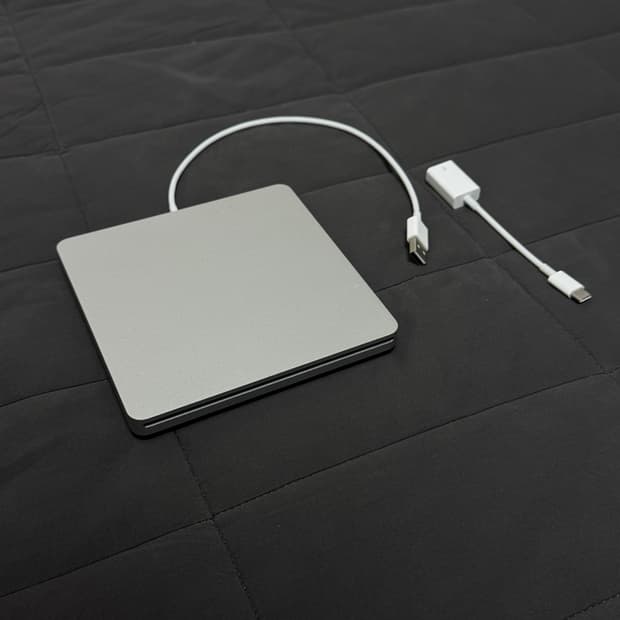 애플 USB 슈퍼드라이브 (CD플레이어)