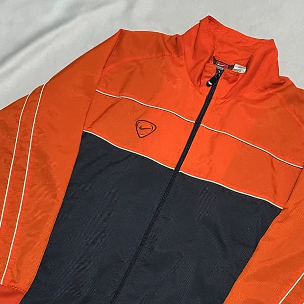 L 나이키 90s 오렌지 블랙 배색 바람막이