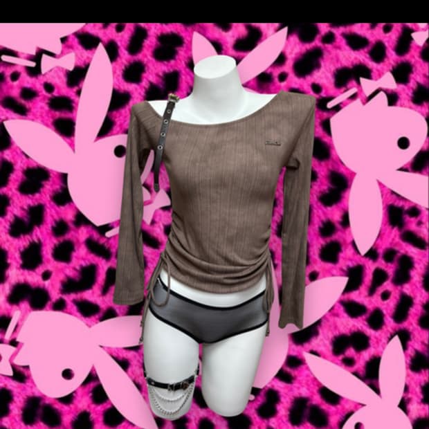 어깨 한쪽 오프숄더 벨티드 그런지 탑