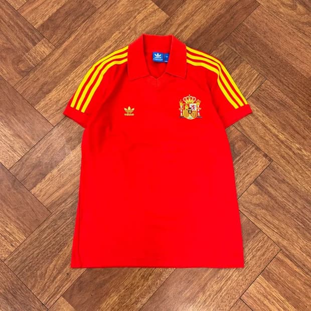 100(M) 아디다스 스페인축구대표팀 레트로 유니폼 