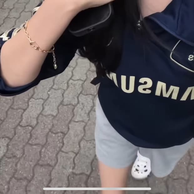 (구해여)첼시반집업 구해요