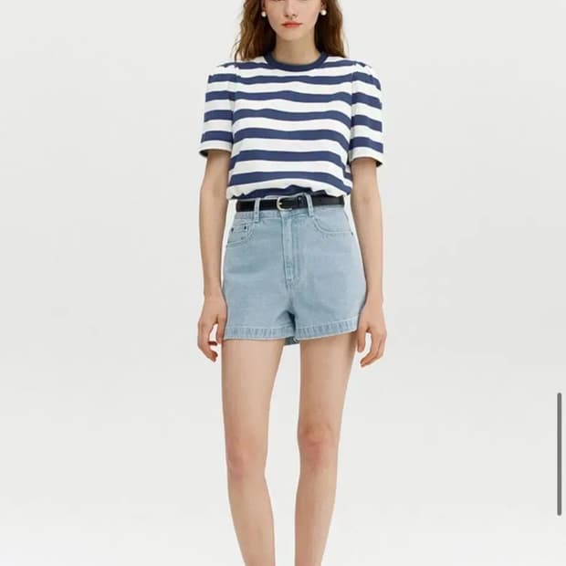 앤유 TITUS Stripe puff sleeve t-shirts