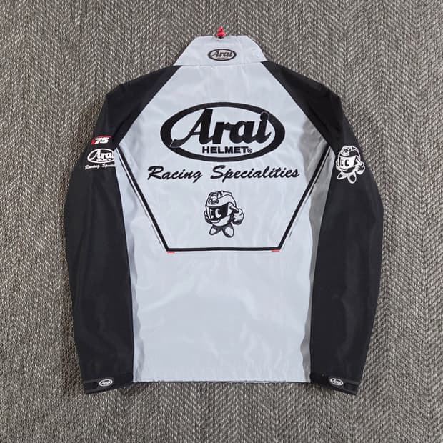 아라이 Arai 검회 실버블랙 배색 구형 바람막이
