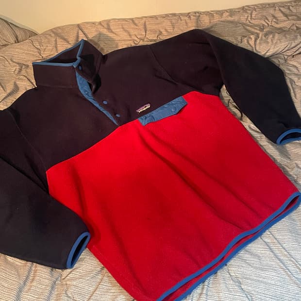 파타고니아 신칠라 레드네이비 M