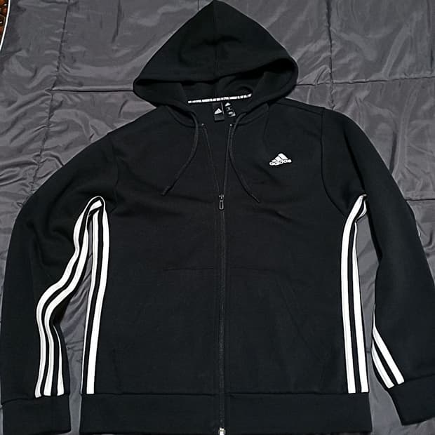 아디다스 후드집업 95 여성77 가슴51 기장66

