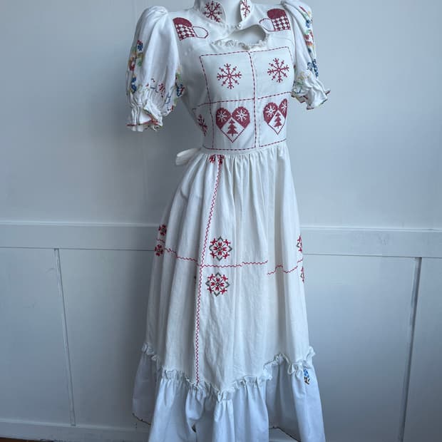 화이트 자수레이스 매듭 롱 원피스