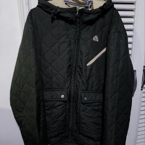 100 나이키 ACG 딥그린 퀼팅후드 유틸리티