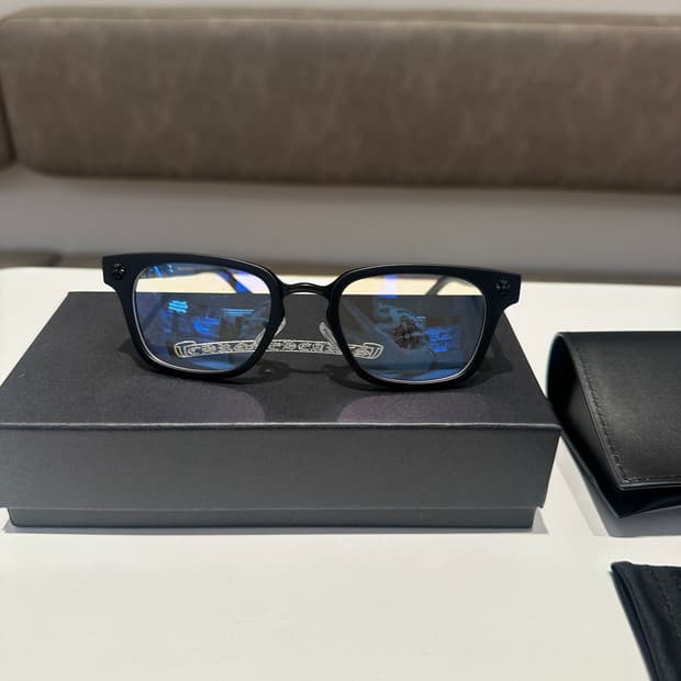 크롬하츠티타늄 평광 안경