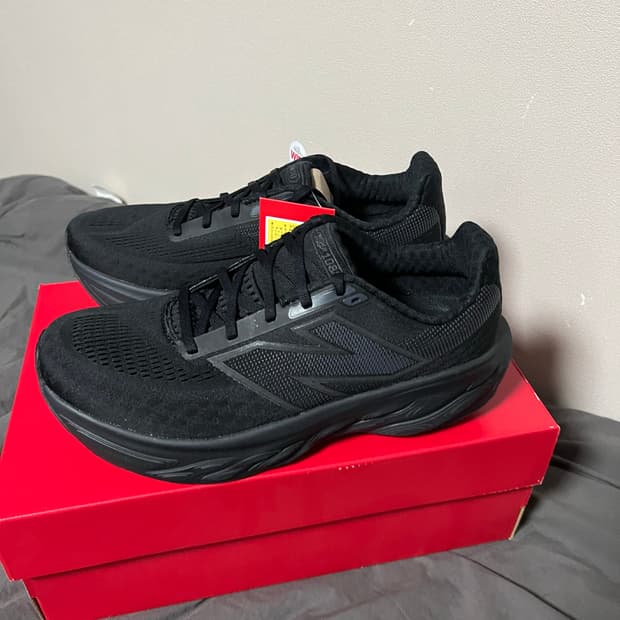 (265) 뉴발란스 러닝화 프레시폼 1080 블랙 새상품