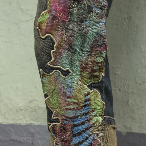Patty Detail Capri Pants