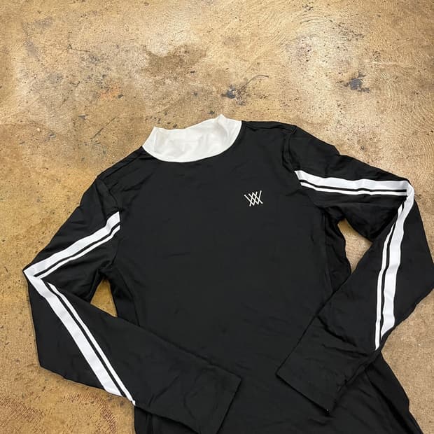 [ 정품/S ] 어뉴 골프 하프넥 긴팔티 b14