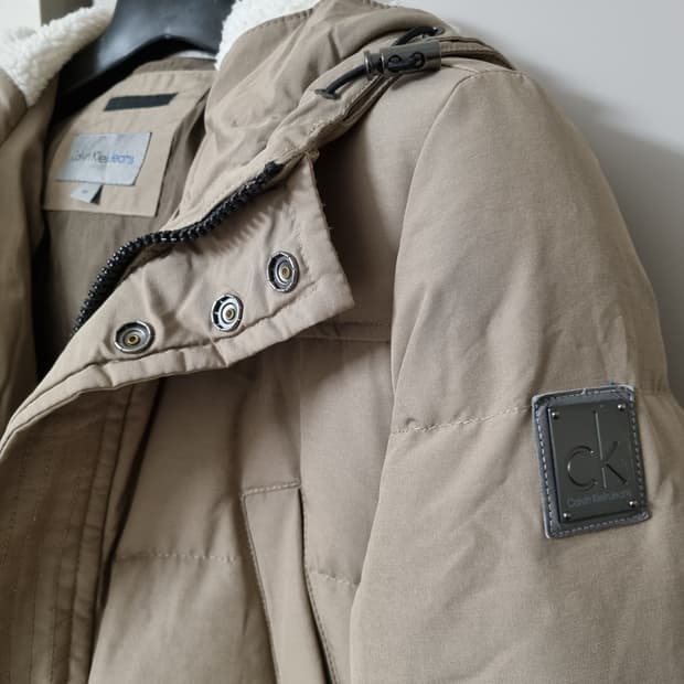 캘빈클라인진 패딩 M