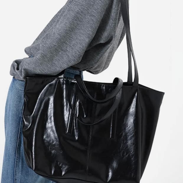 밈더워드로브 크랙 레더 빅 토트백 블랙