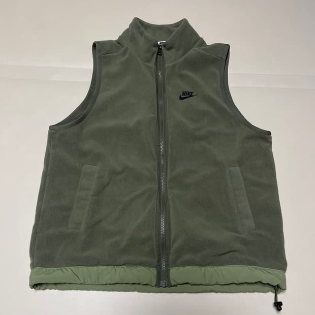 나이키 클럽 플리스+ 윈터라이즈드 베스트 올리브 