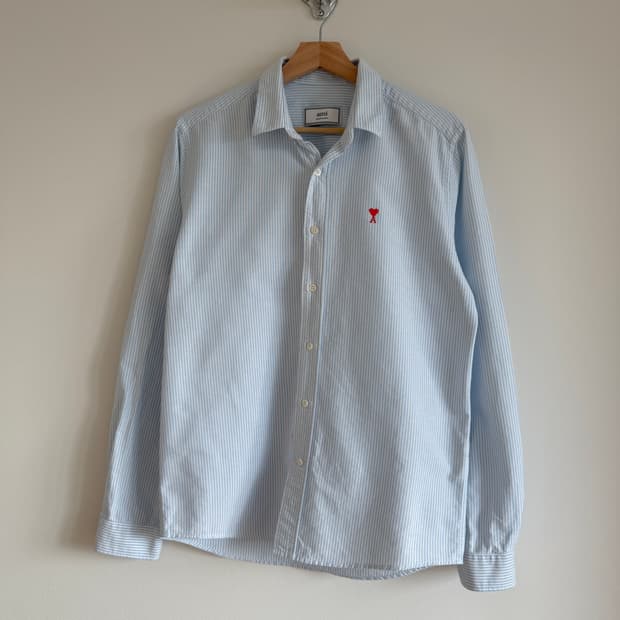 아미(ami) 핀스트라이프 옥스퍼드 셔츠