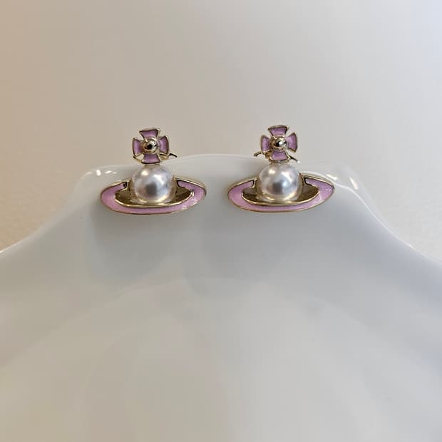 비비안웨스트우드 업사이클링 진주 핑크우주선 귀걸이
