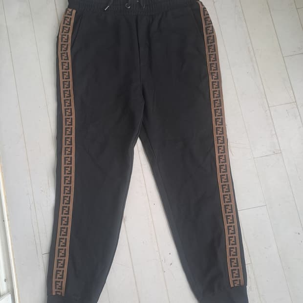 펜디트레이닝팬츠